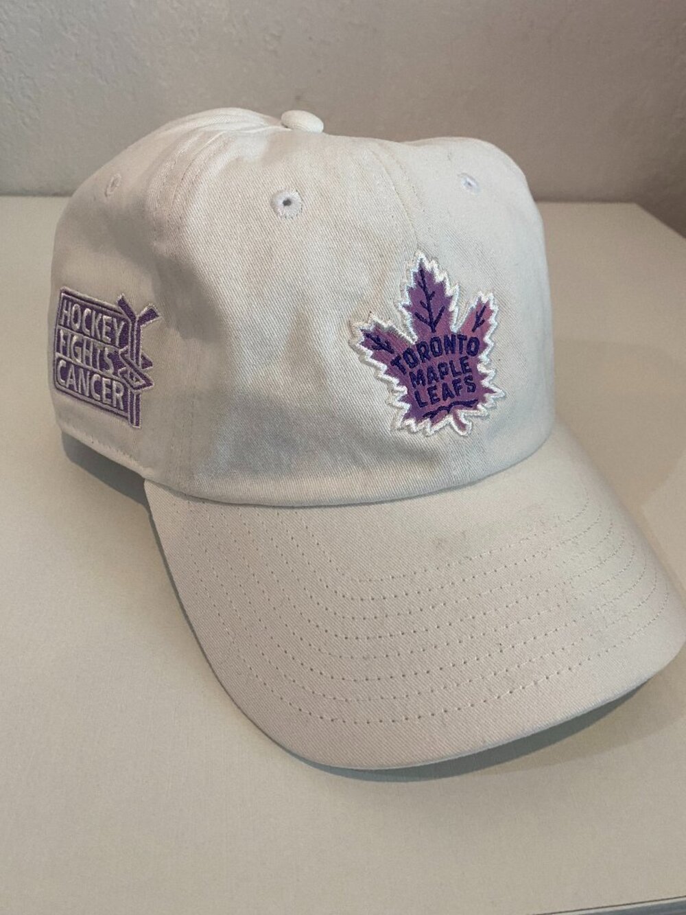 Fanatics Toronto Maple Leafs "Hockey Fights Cancer" adjustable cap
